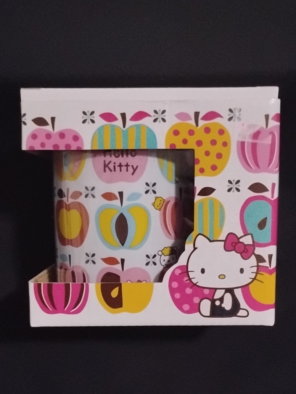 NWT Hello Kitty Ceramic Coffee Mug Sanrio x Nakajima Pop Art Apples